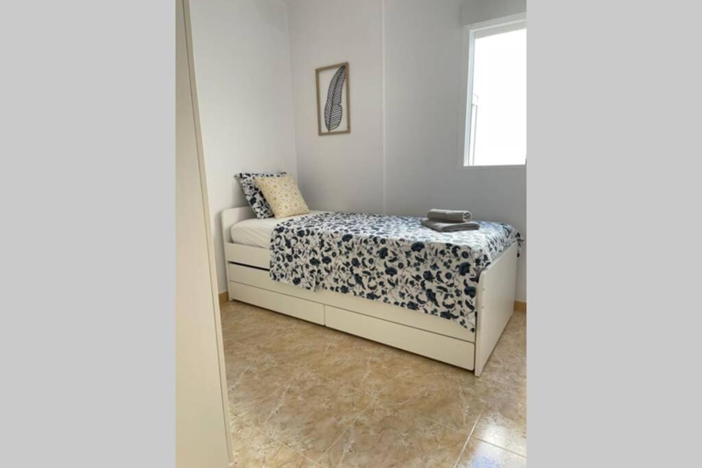 Uim Mediterraneo Poeta 2 Wifi Puerto de Sagunto Exterior photo